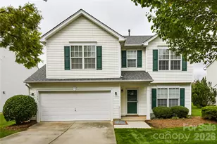11927 Cheviott Hill Ln, Charlotte, NC 28213 - Photo 1