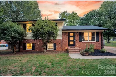 827 Brookwood Drive, Mooresville, NC 28115 - Photo 1