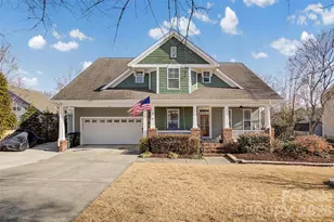 1044 Hunters Run Dr, Tega Cay, SC 29708 - Photo 1