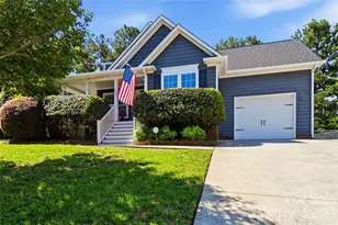 717 Peregrine Ct, Gastonia, NC 28056 - Photo 1