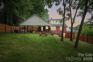 111 Bennett St, Burnsville, NC 28714 - Photo 1