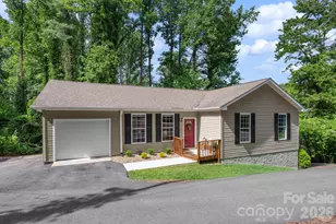 163 Longview Dr, Hendersonville, NC 28791 - Photo 1