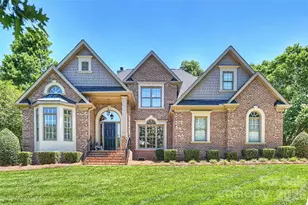 18400 Dembridge Dr, Davidson, NC 28036 - Photo 1