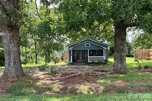 1199 McEntire Rd, Rutherfordton, NC 28139 - Photo 1