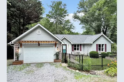 228 Crescent Drive, Lake Junaluska, NC 28745 - Photo 1