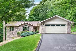 1820 Riverview Ct, Hendersonville, NC 28739 - Photo 1