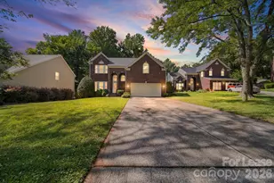 2812 Redfield Dr, Charlotte, NC 28270 - Photo 1