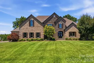 142 Riverchase Ln, Mooresville, NC 28115 - Photo 1