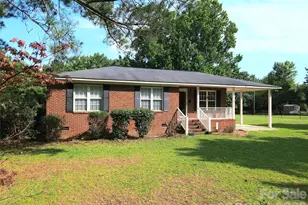 1617 Shampy Dr, Hartsville, SC 29550 - Photo 1