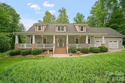 813 Beech Tree Place, Hendersonville, NC 28792 - Photo 1