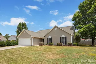 439 Glensprings Dr, Fletcher, NC 28732 - Photo 1