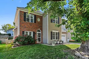 9902 Highlands Crossing Dr, Charlotte, NC 28277 - Photo 1