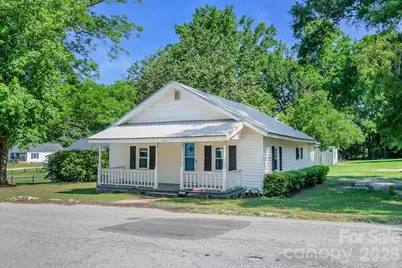 208 W Church Street, Jefferson, SC 29718 - Photo 1