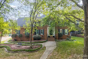 10317 Hollybrook Dr, Charlotte, NC 28277 - Photo 1