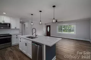 203 Park Rd, Mount Holly, NC 28120 - Photo 1