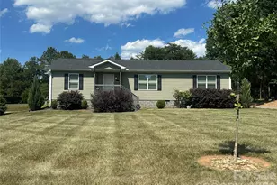 330 W Memorial Hwy, Harmony, NC 28634 - Photo 1