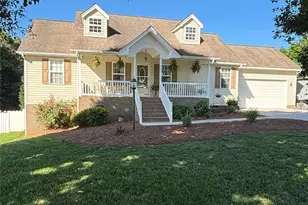 731 Jennings Rd, Statesville, NC 28625 - Photo 1
