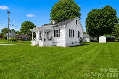 267 S Center Street, Taylorsville, NC 28681 - Photo 1