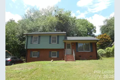 7556 Thorncliff Drive, Charlotte, NC 28210 - Photo 1