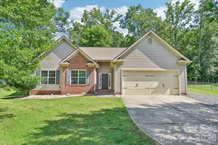 624 Hunley St, Monroe, NC 28112 - Photo 1