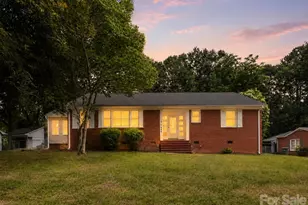 408 Elizabeth St, Gastonia, NC 28054 - Photo 1