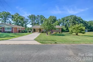 1340 E Cannon Ave, Albemarle, NC 28001 - Photo 1