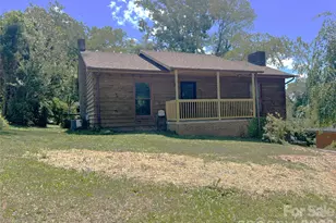 305 Forest Hill St, Morganton, NC 28655 - Photo 1