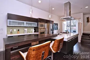 318 Viburnum Way Ct, Charlotte, NC 28208 - Photo 1