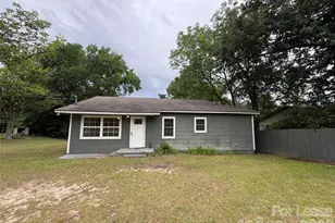 307 E Sewell St, Pageland, SC 29728 - Photo 1