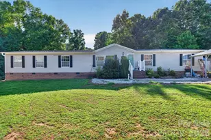 140 Teak Dr, Statesville, NC 28625 - Photo 1