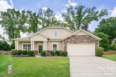 805 Scenic Way, Matthews, NC 28104 - Photo 1