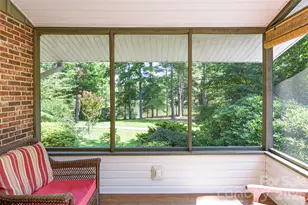111 W Kindy Forest Dr, Hendersonville, NC 28739 - Photo 1
