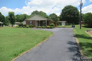 2828 Startown Rd, Newton, NC 28658 - Photo 1