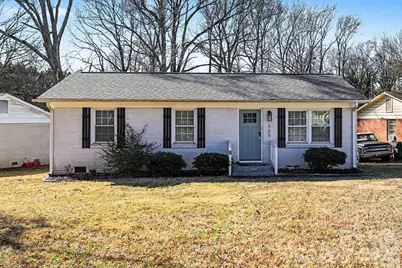 727 Thera Drive, Charlotte, NC 28206 - Photo 1