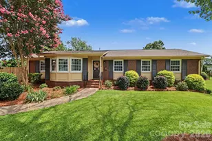 3330 Woodleaf Rd, Charlotte, NC 28205 - Photo 1