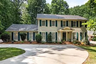 325 Stratfordshire Dr, Matthews, NC 28105 - Photo 1
