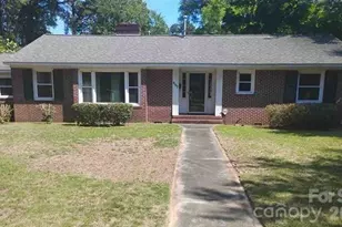 407 Market St, Cheraw, SC 29520 - Photo 1