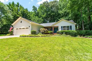 1705 Hummingbird Ln, Hendersonville, NC 28792 - Photo 1