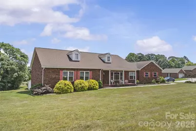 107 Twin Lakes Drive, Statesville, NC 28625 - Photo 1