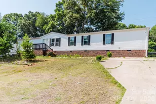 308 Forest Hollow Dr, Statesville, NC 28677 - Photo 1