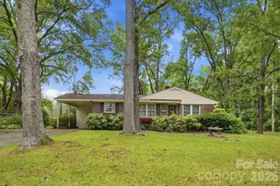 610 Laurel Ct, Lancaster, SC 29720 - Photo 1