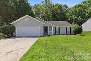 13114 Woodland Farm Dr, Charlotte, NC 28215 - Photo 1
