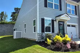 115 Jameson Pk Dr, Troutman, NC 28166 - Photo 1