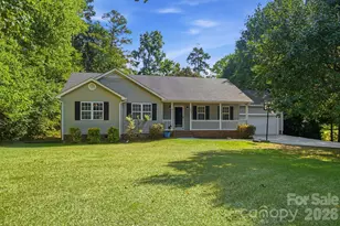 1001 Highland Woods Dr, Kannapolis, NC 28083 - Photo 1