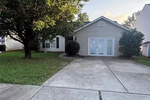 4913 Hopewood Ln, Charlotte, NC 28216 - Photo 1