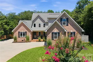 393 Ponderosa Cir, Mooresville, NC 28117 - Photo 1