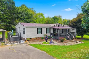 3627 Beachtree Dr, Hudson, NC 28638 - Photo 1