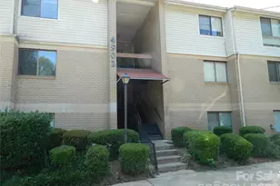 4902 Spring Lake Dr, Charlotte, NC 28212 - Photo 1