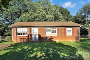 308 S Pine St, Dallas, NC 28034 - Photo 1