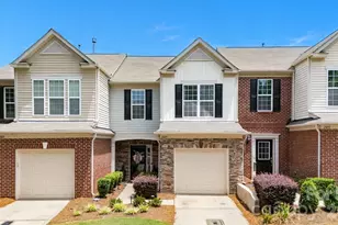 2429 Diplomat Ln, Charlotte, NC 28210 - Photo 1